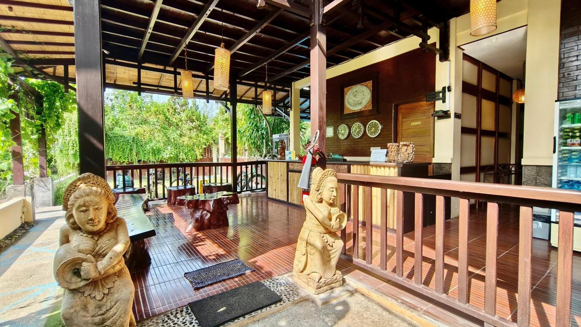Gili Buana Hostel กิลิไอร์ ภายนอก รูปภาพ