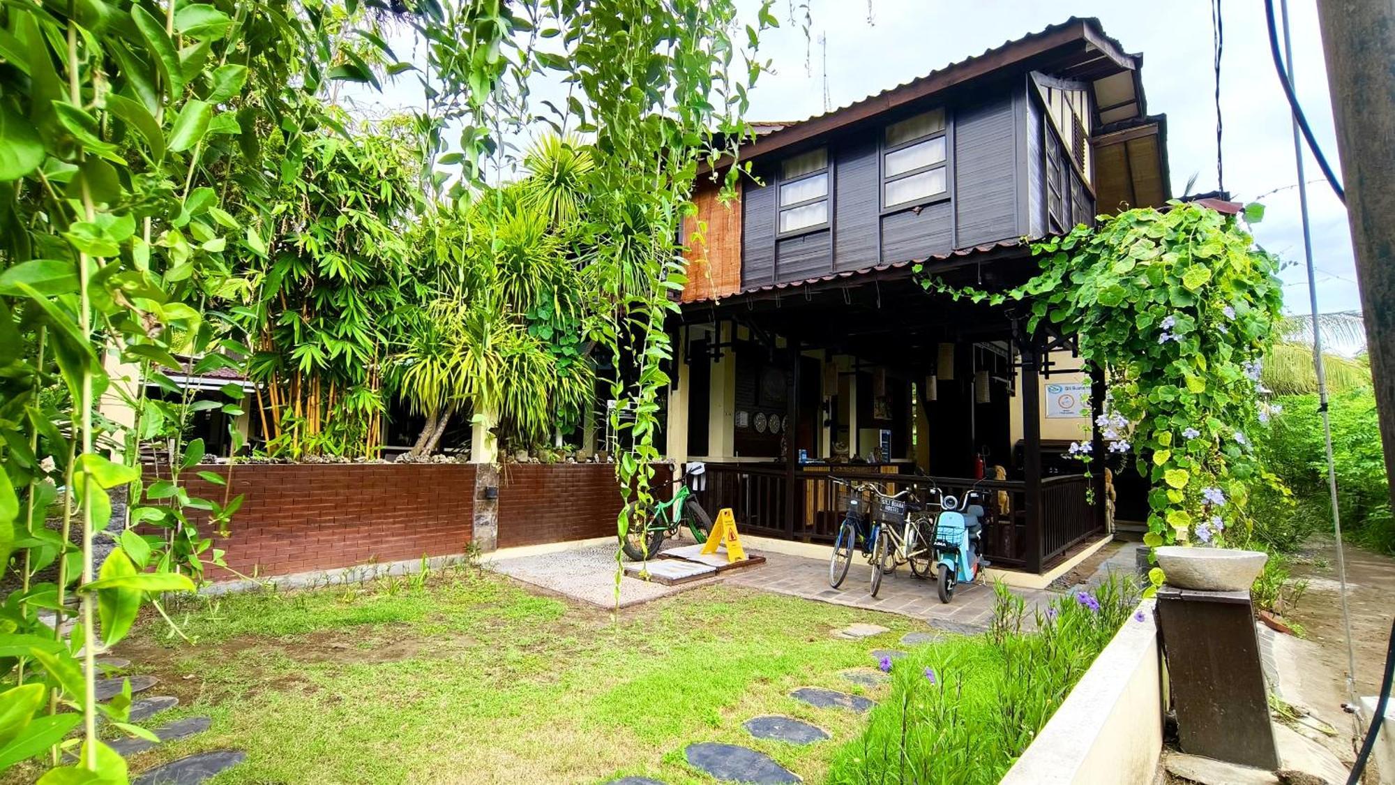 Gili Buana Hostel กิลิไอร์ ภายนอก รูปภาพ